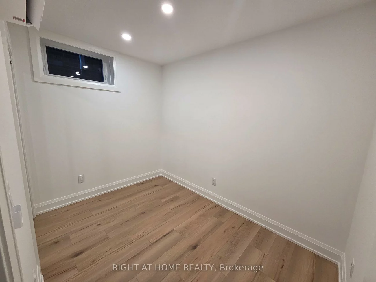 55, Camberwell, Humewood-Cedarvale, Toronto