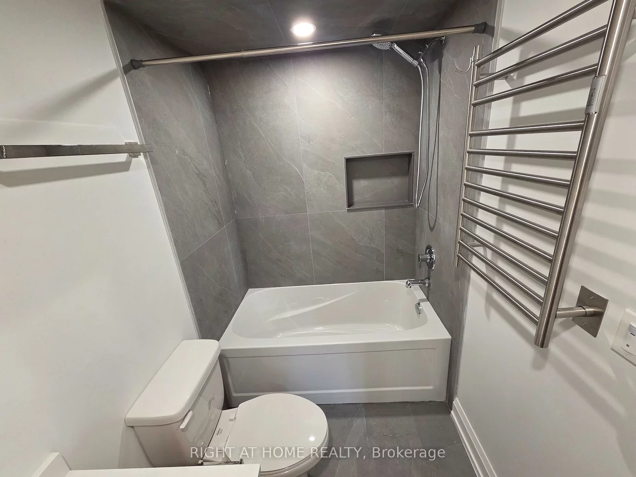 55, Camberwell, Humewood-Cedarvale, Toronto