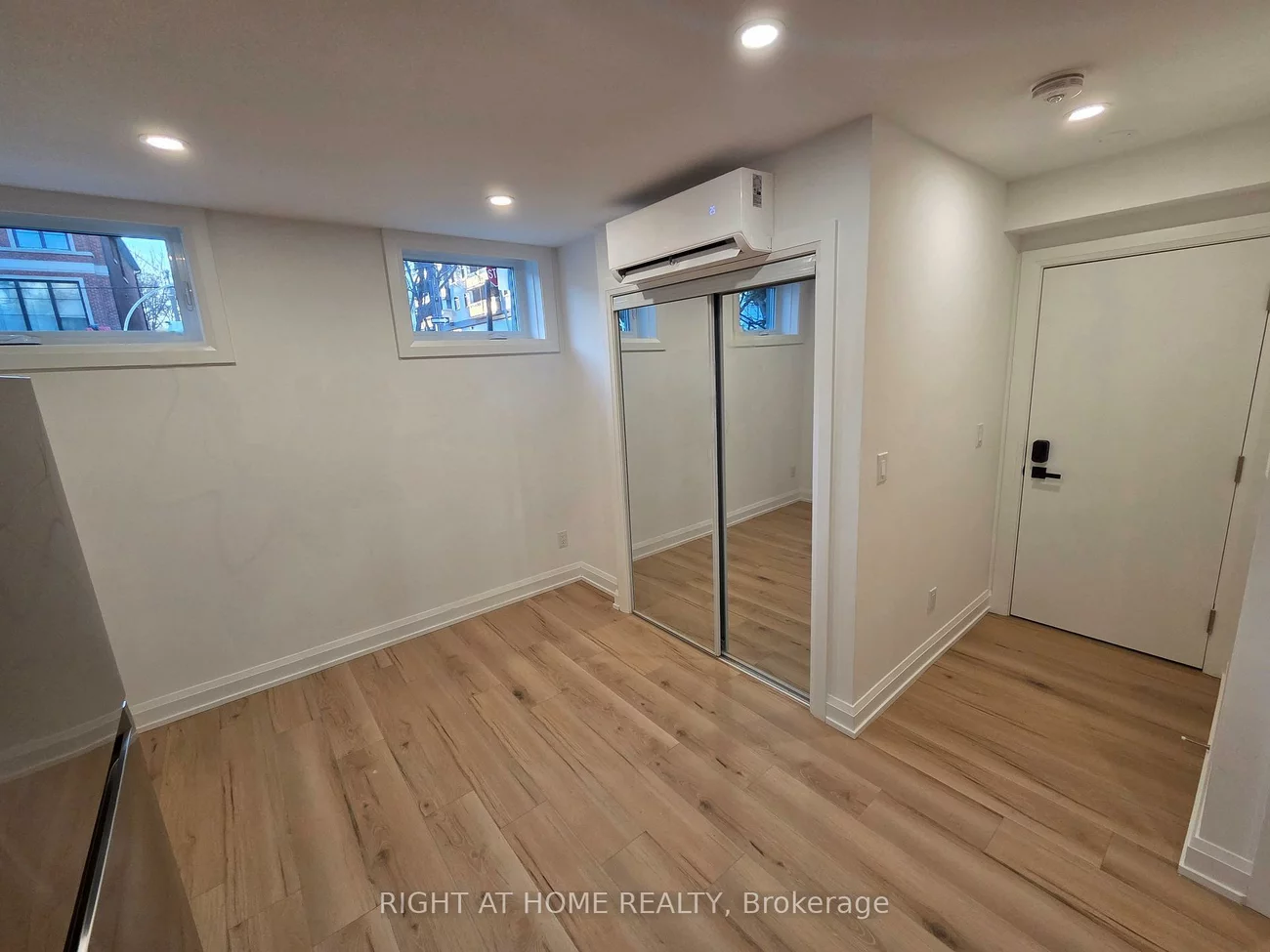 55, Camberwell, Humewood-Cedarvale, Toronto