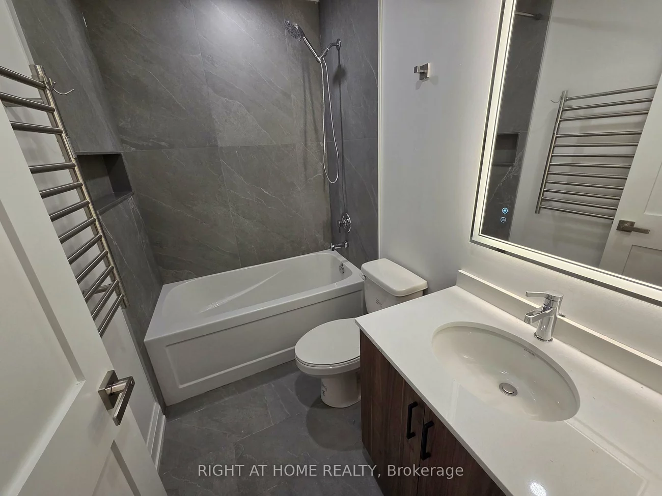 55, Camberwell, Humewood-Cedarvale, Toronto