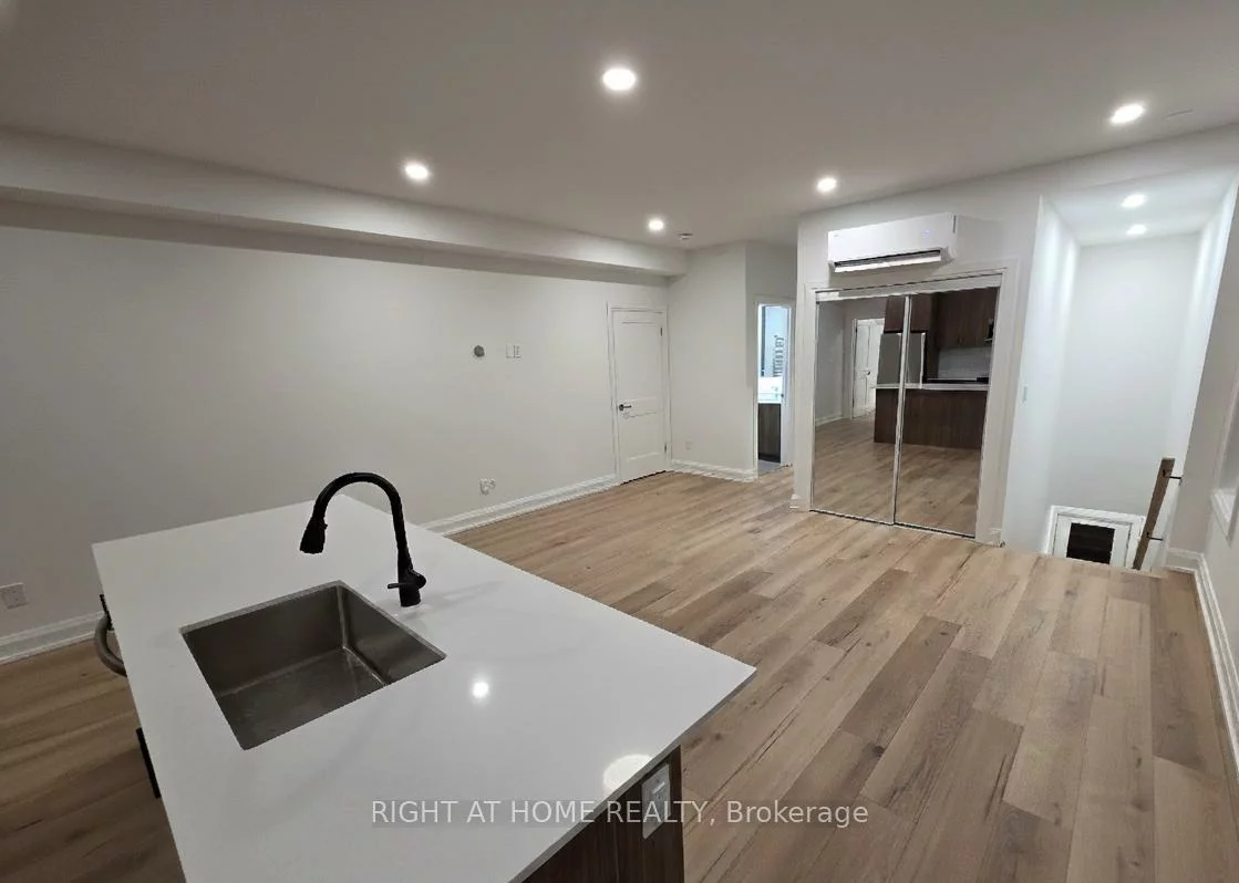 55, Camberwell, Humewood-Cedarvale, Toronto