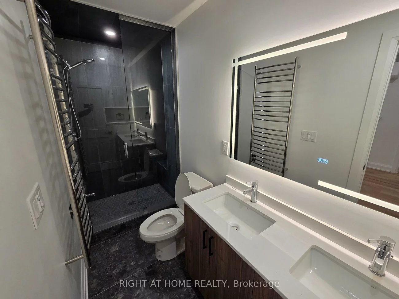 55, Camberwell, Humewood-Cedarvale, Toronto