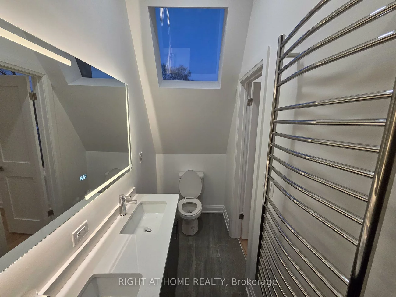 55, Camberwell, Humewood-Cedarvale, Toronto