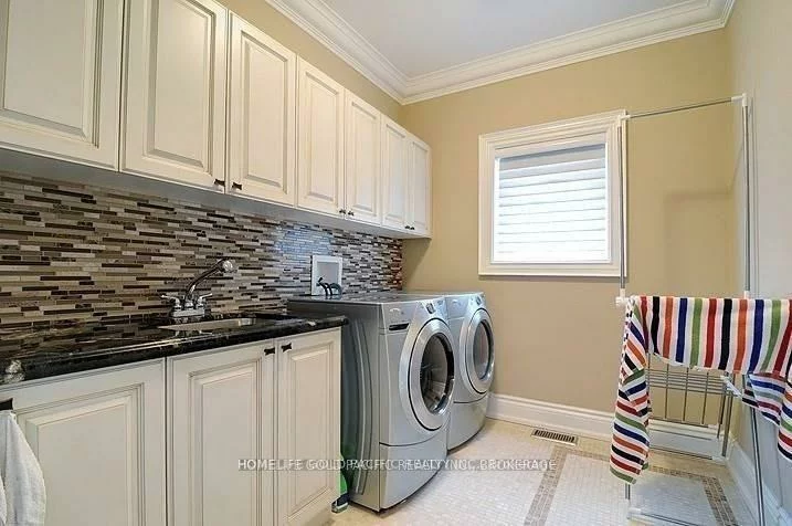 187, Byng, Willowdale East, Toronto