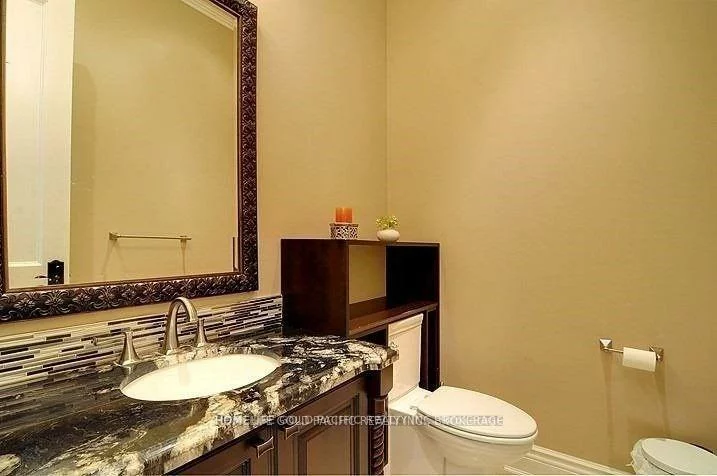 187, Byng, Willowdale East, Toronto