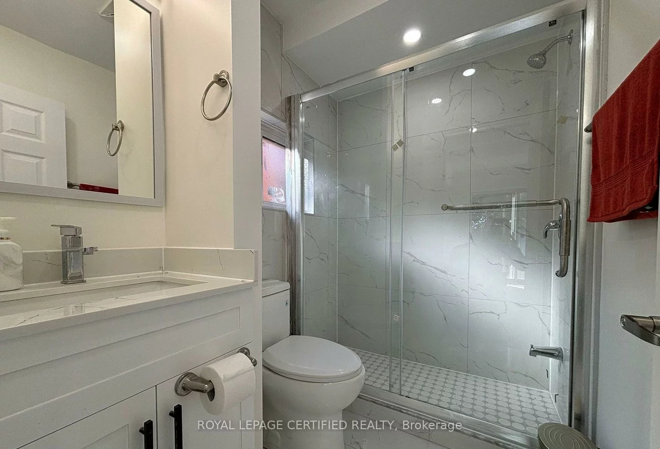 116, Roywood, Parkwoods-Donalda, Toronto