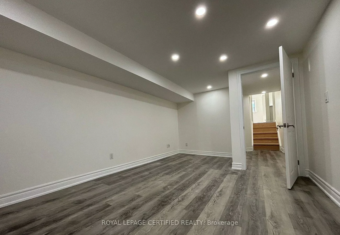 116, Roywood, Parkwoods-Donalda, Toronto