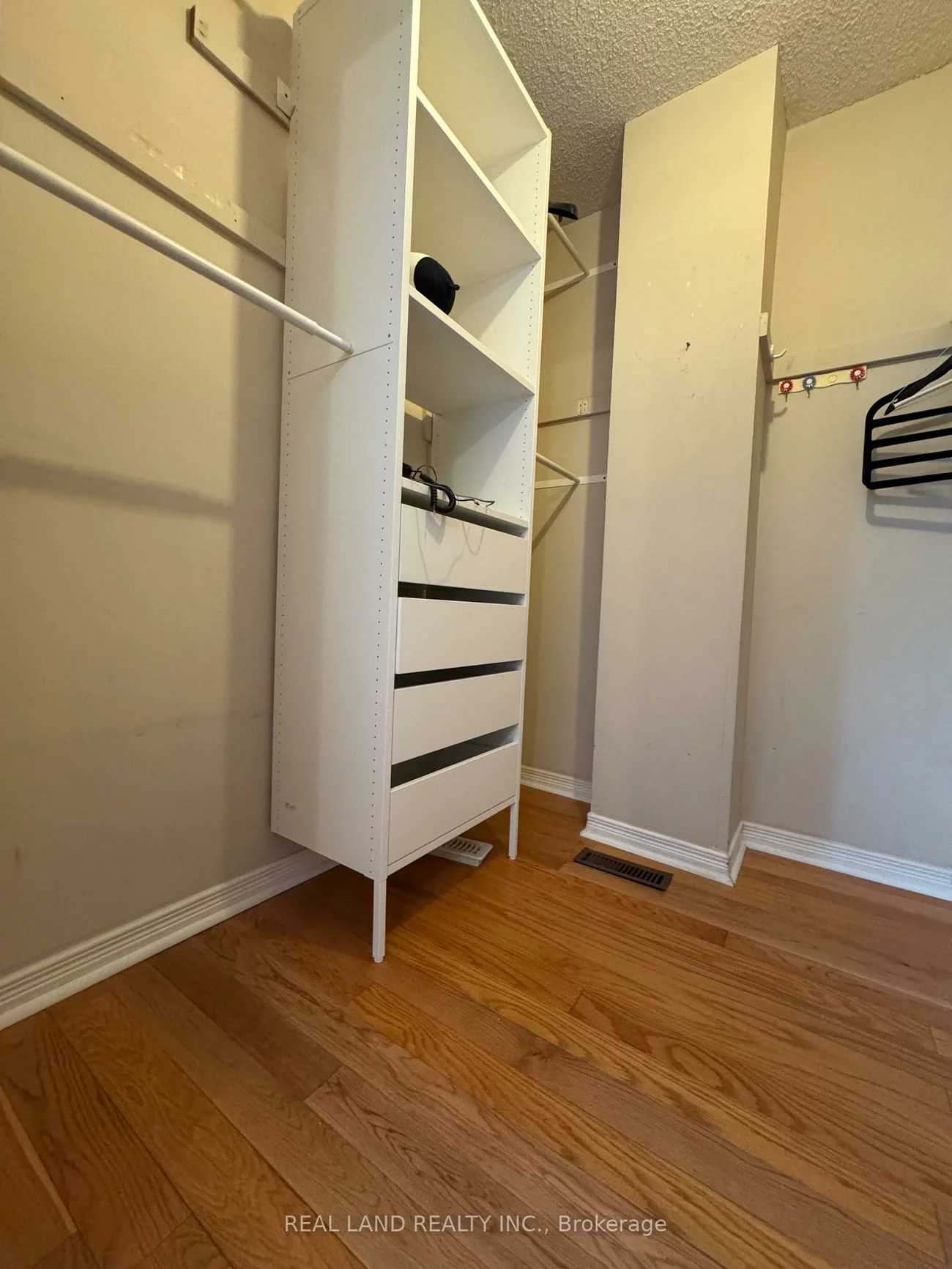 55, Snapdragon, Pleasant View, Toronto