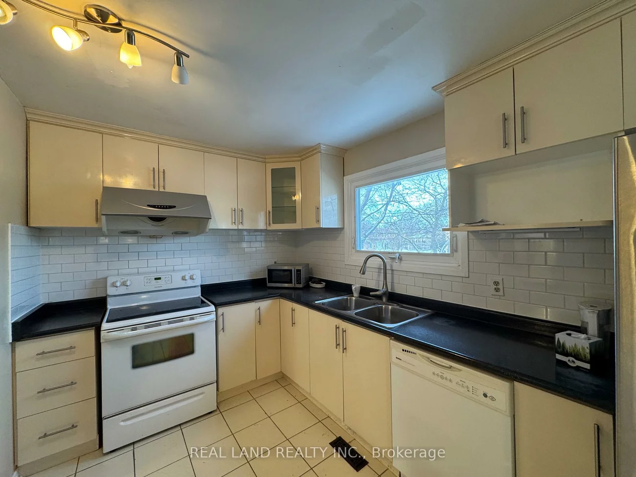 55, Snapdragon, Pleasant View, Toronto