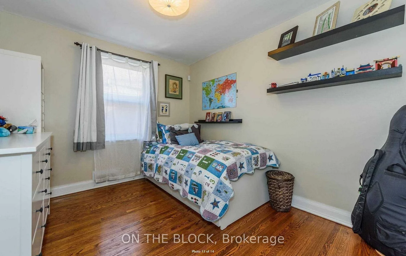 290, Bogert, Lansing-Westgate, Toronto