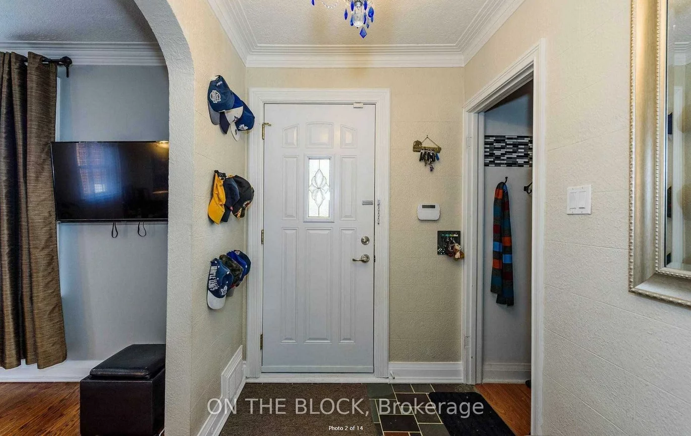 290, Bogert, Lansing-Westgate, Toronto