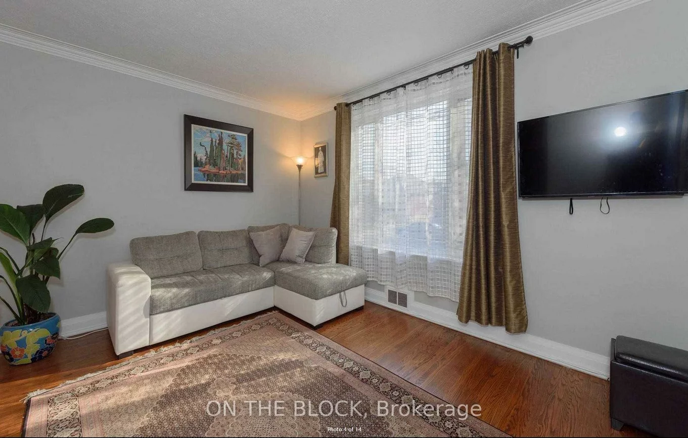 290, Bogert, Lansing-Westgate, Toronto