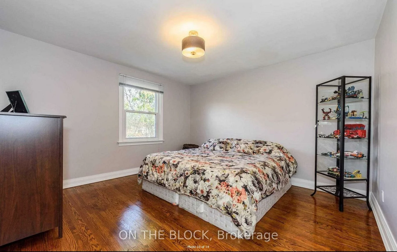 290, Bogert, Lansing-Westgate, Toronto