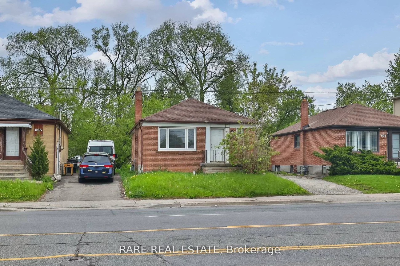 627, Sheppard, Clanton Park, Toronto