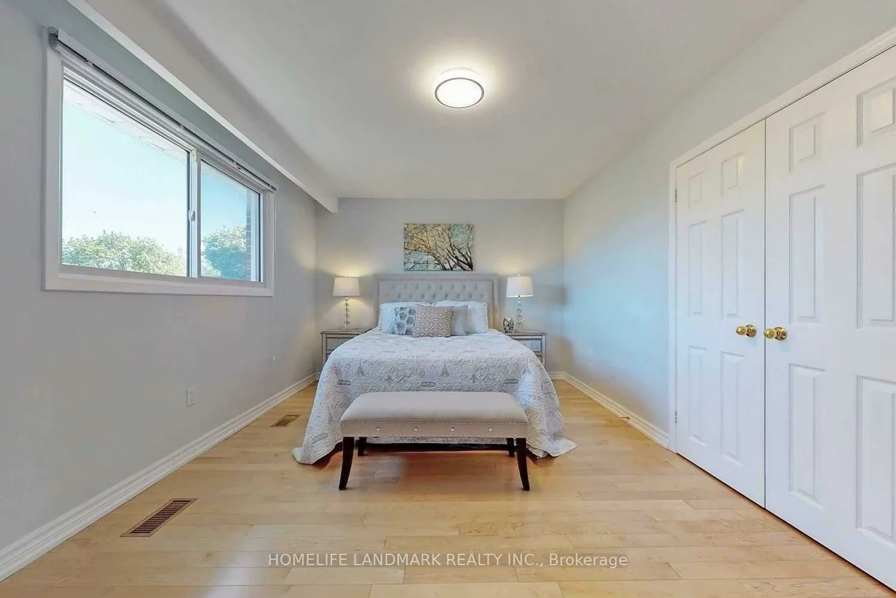 117, Clansman, Hillcrest Village, Toronto