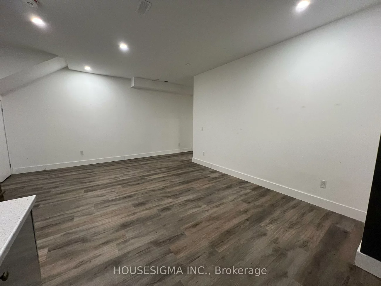 104, Pembroke, Moss Park, Toronto