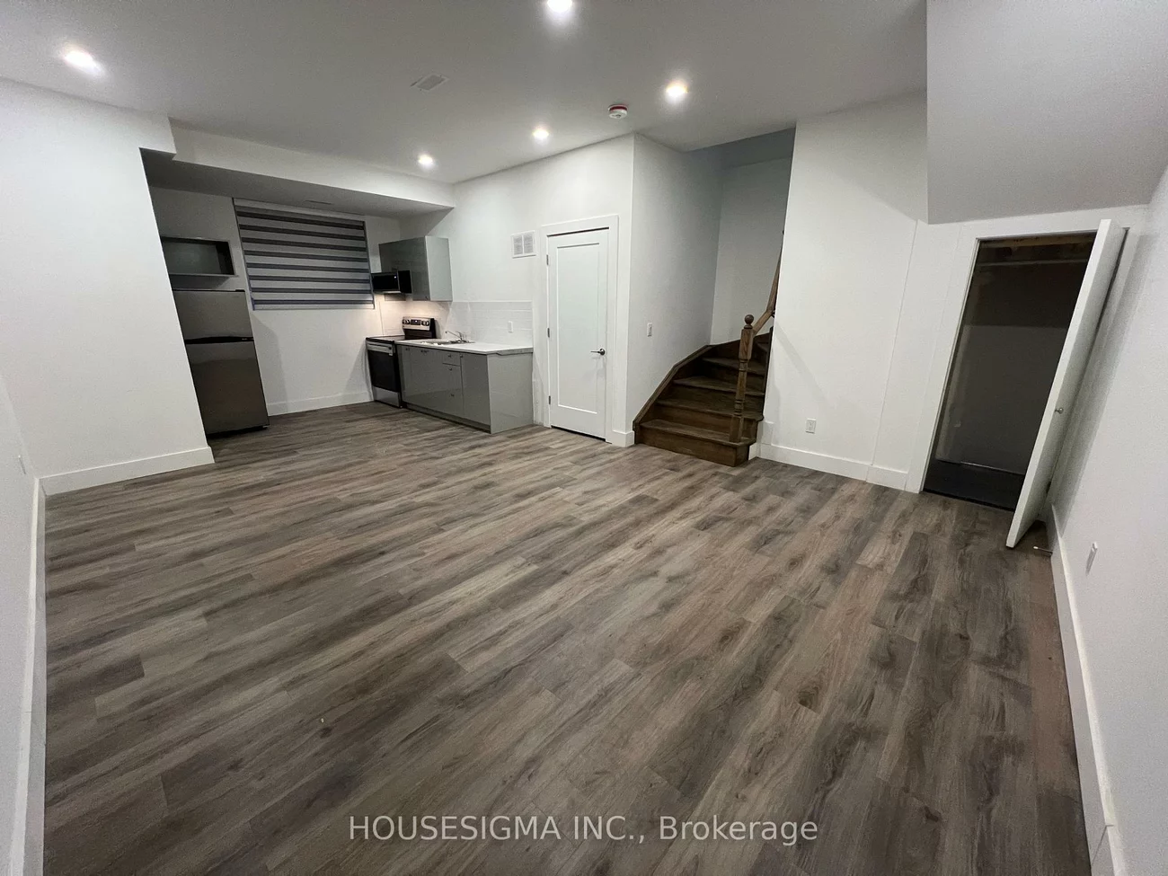 104, Pembroke, Moss Park, Toronto