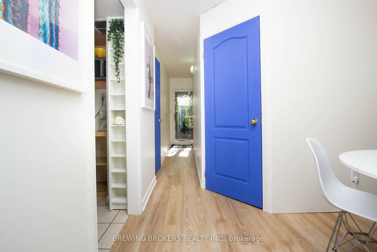 234, Robert Hicks (Lower), Westminster-Branson, Toronto