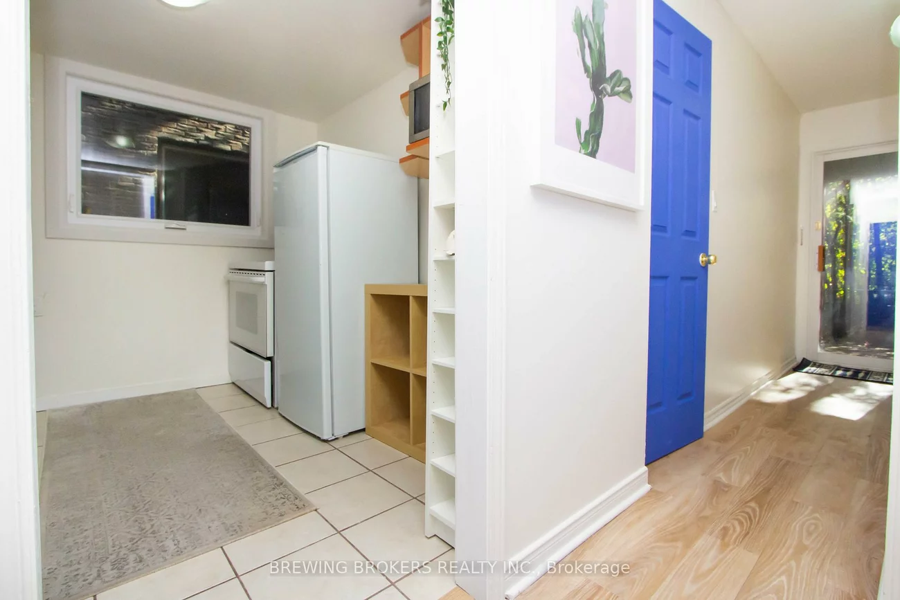 234, Robert Hicks (Lower), Westminster-Branson, Toronto