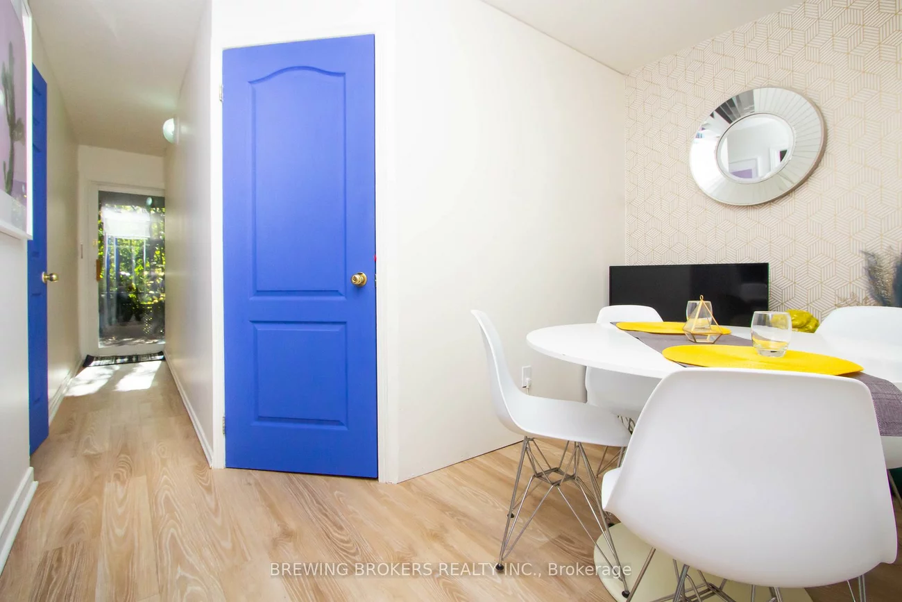 234, Robert Hicks (Lower), Westminster-Branson, Toronto