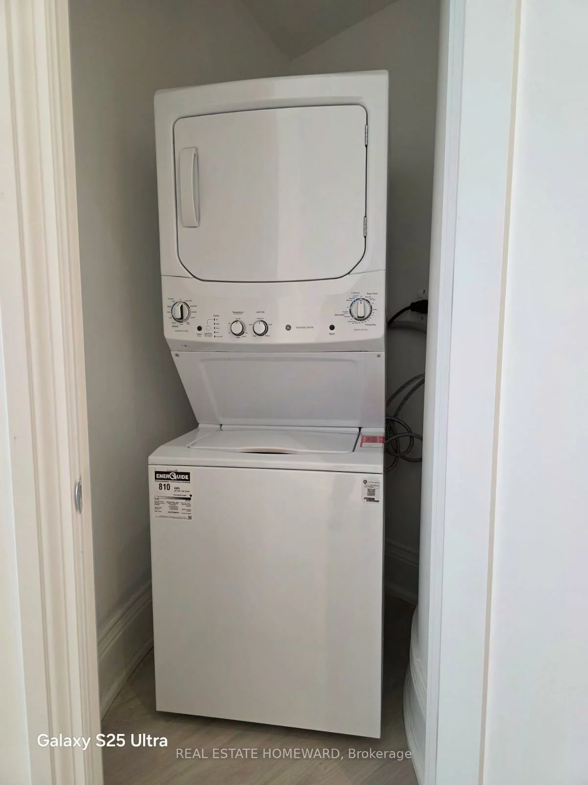 11, Burke, Newtonbrook West, Toronto