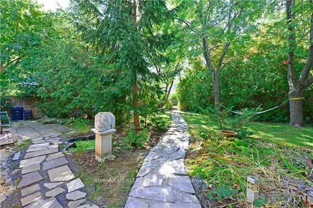 81, Bowerbank, Newtonbrook East, Toronto