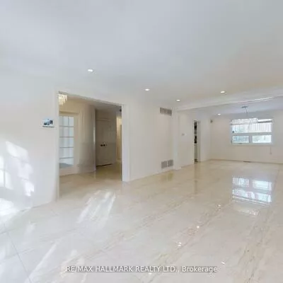 235, Old Yonge, St. Andrew-Windfields, Toronto