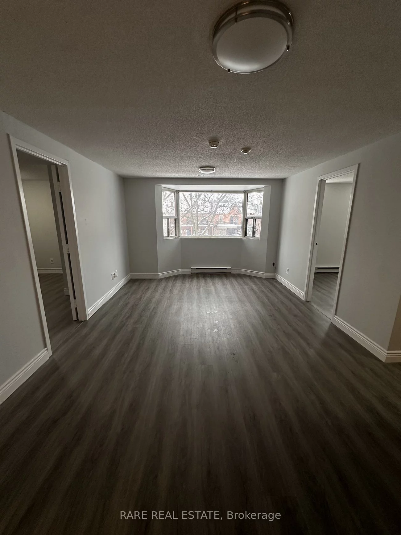 99, Bellevue, Kensington-Chinatown, Toronto