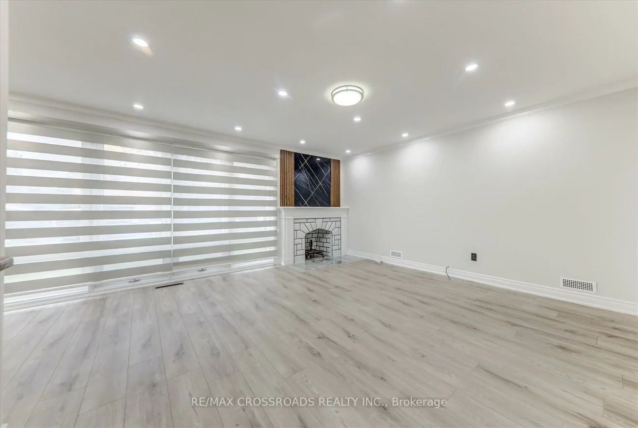 2, Tangmere, Banbury-Don Mills, Toronto