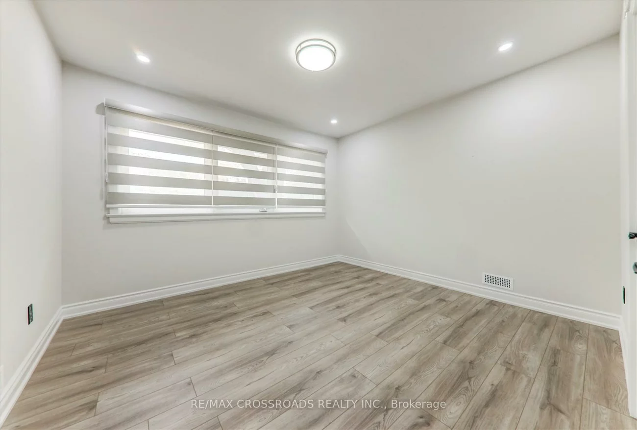 2, Tangmere, Banbury-Don Mills, Toronto