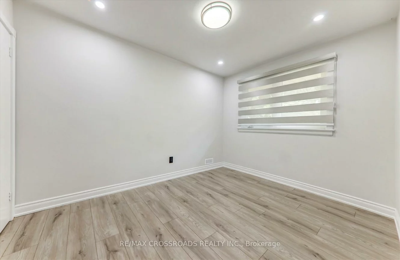 2, Tangmere, Banbury-Don Mills, Toronto