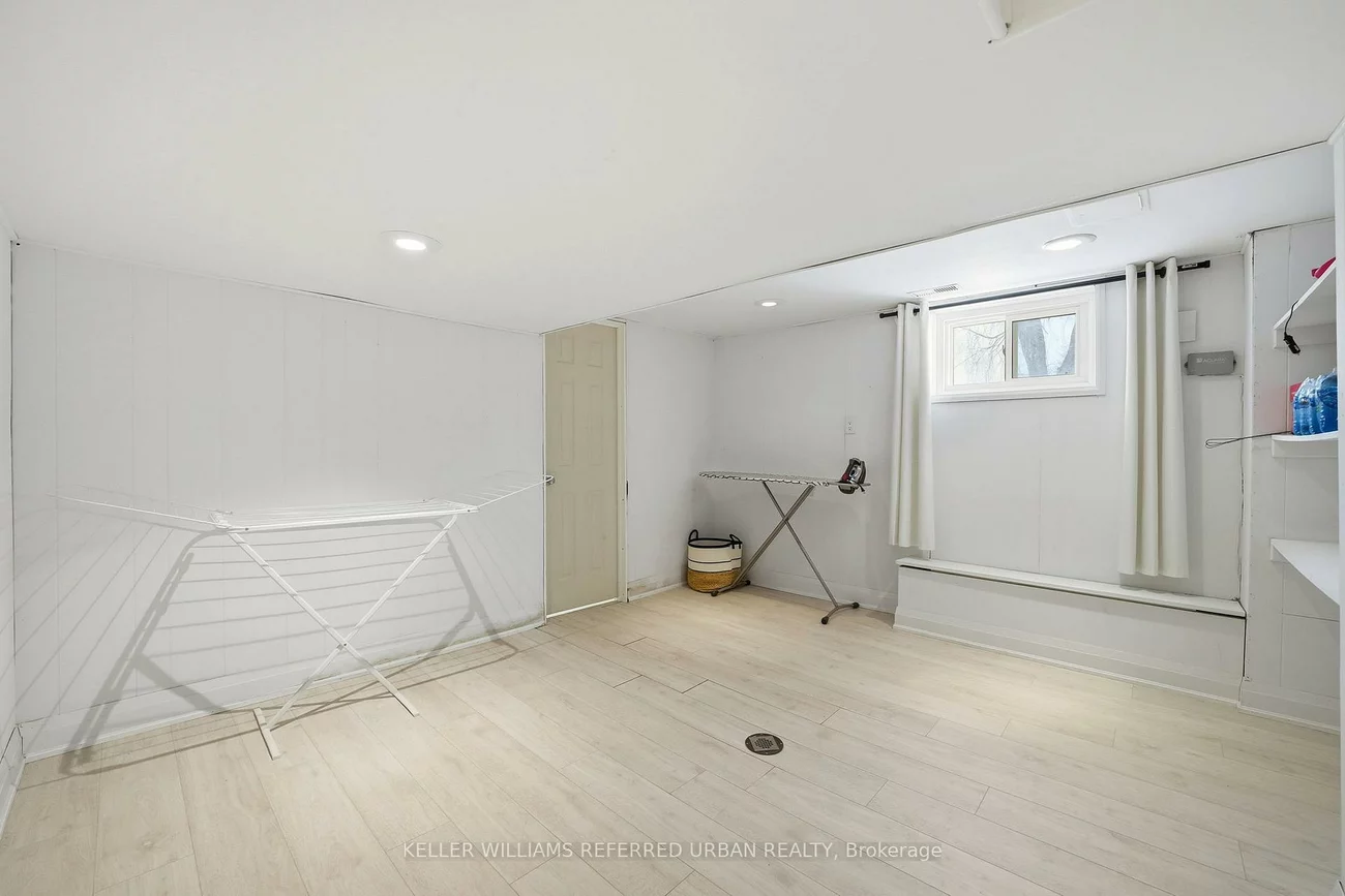 160, Caines, Newtonbrook West, Toronto