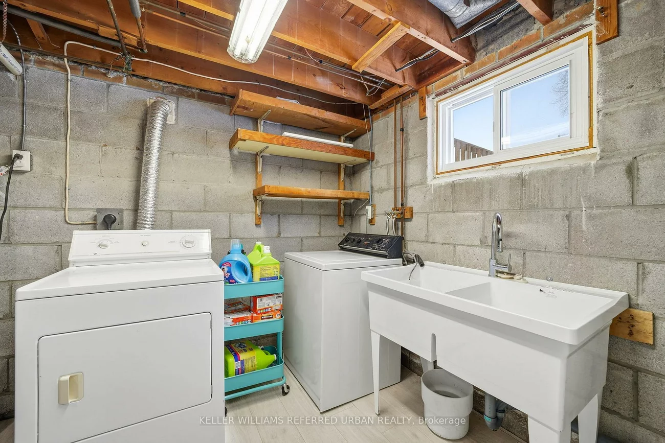 160, Caines, Newtonbrook West, Toronto