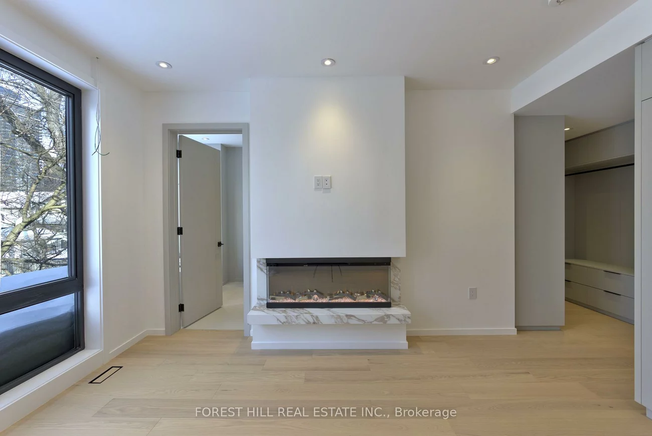 40, Cameron, Lansing-Westgate, Toronto