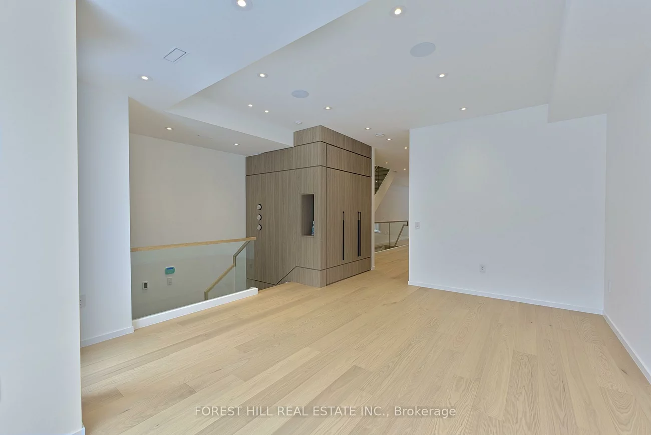 40, Cameron, Lansing-Westgate, Toronto