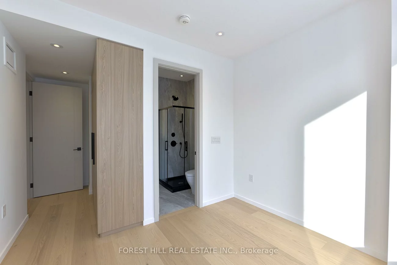 40, Cameron, Lansing-Westgate, Toronto