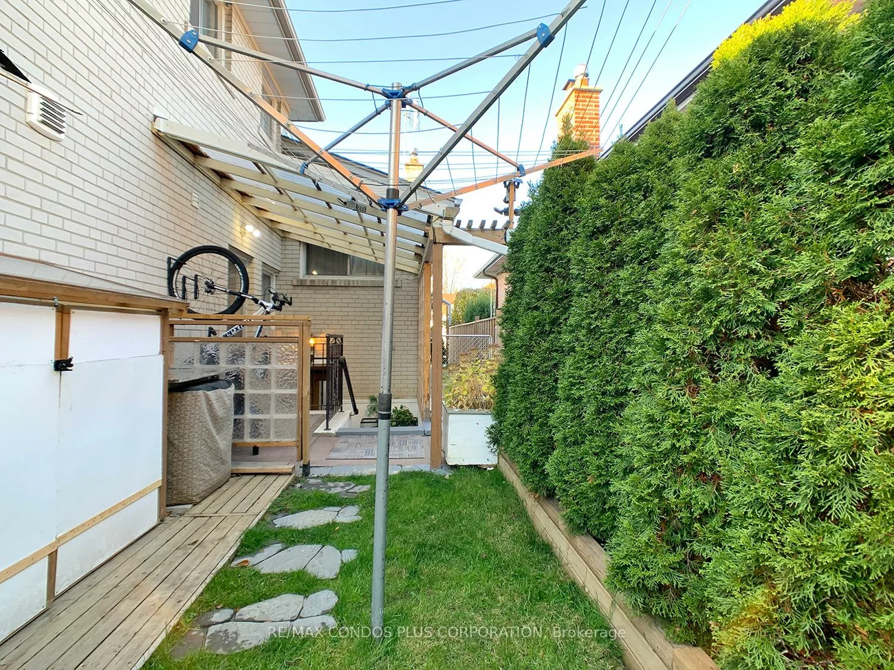 781, Cummer, Bayview Woods-Steeles, Toronto