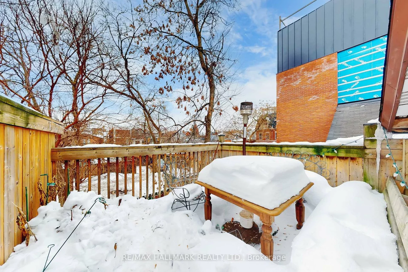 557, Parliament, Cabbagetown-South St. James Town, Toronto