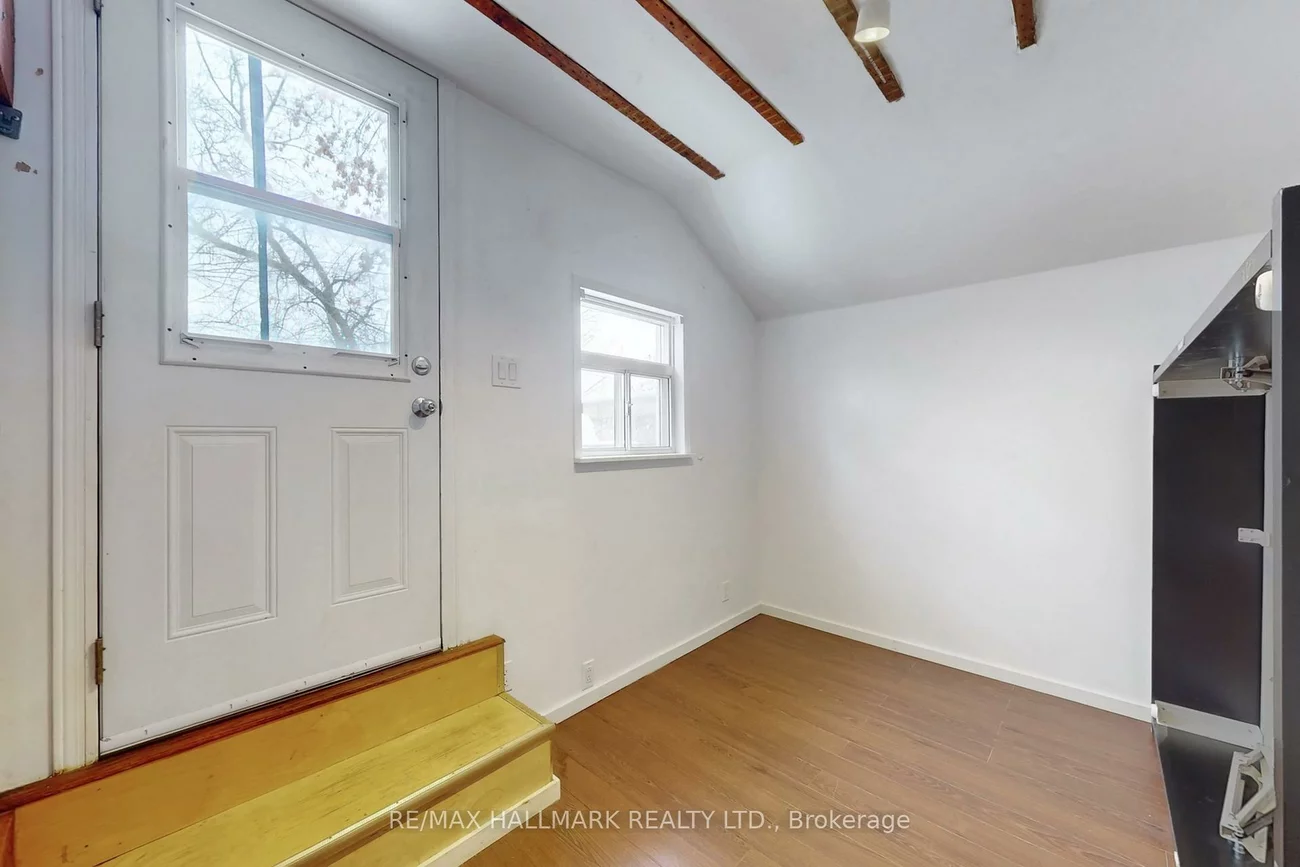 557, Parliament, Cabbagetown-South St. James Town, Toronto