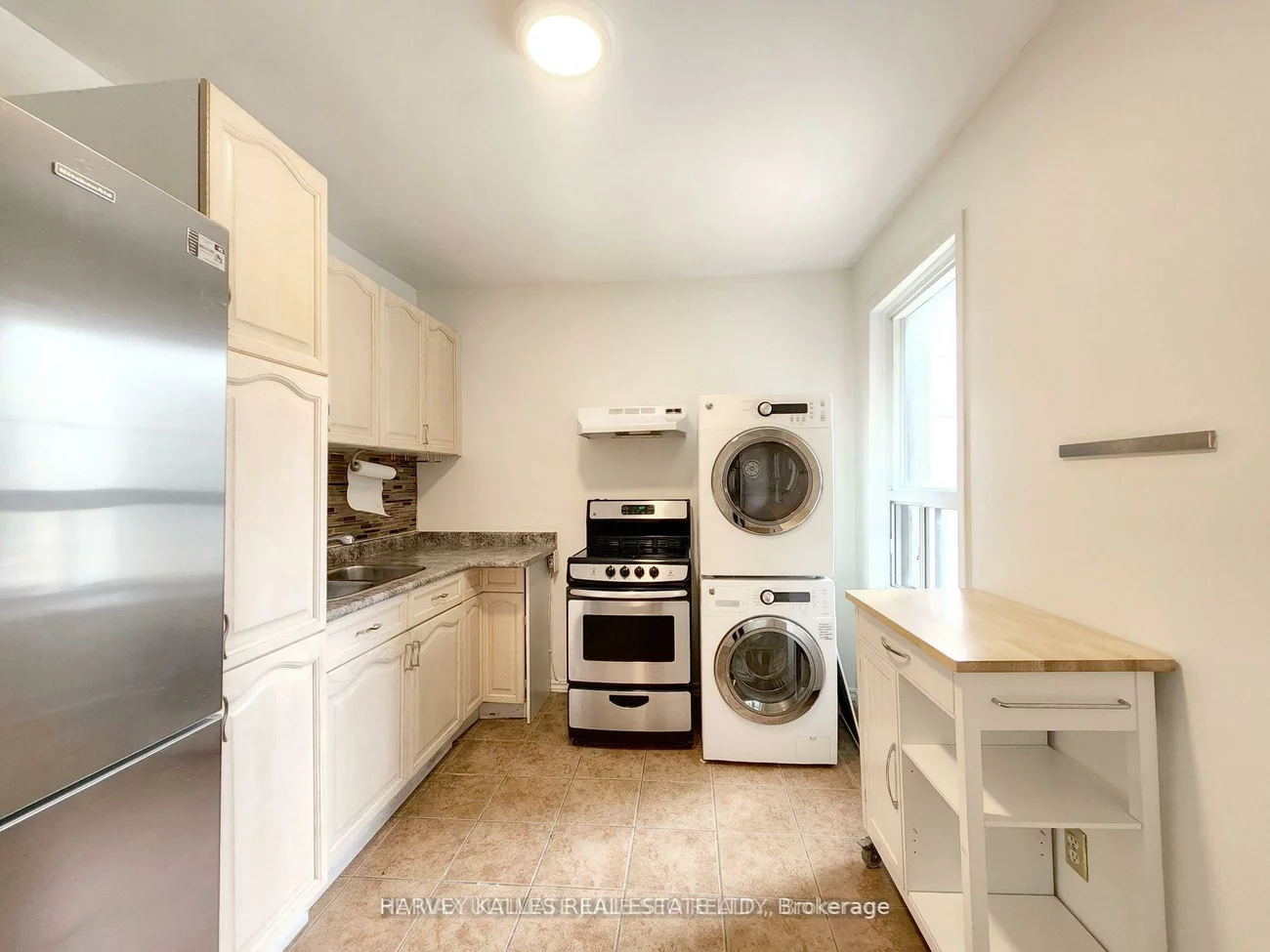 832, St Clair, Oakwood Village, Toronto