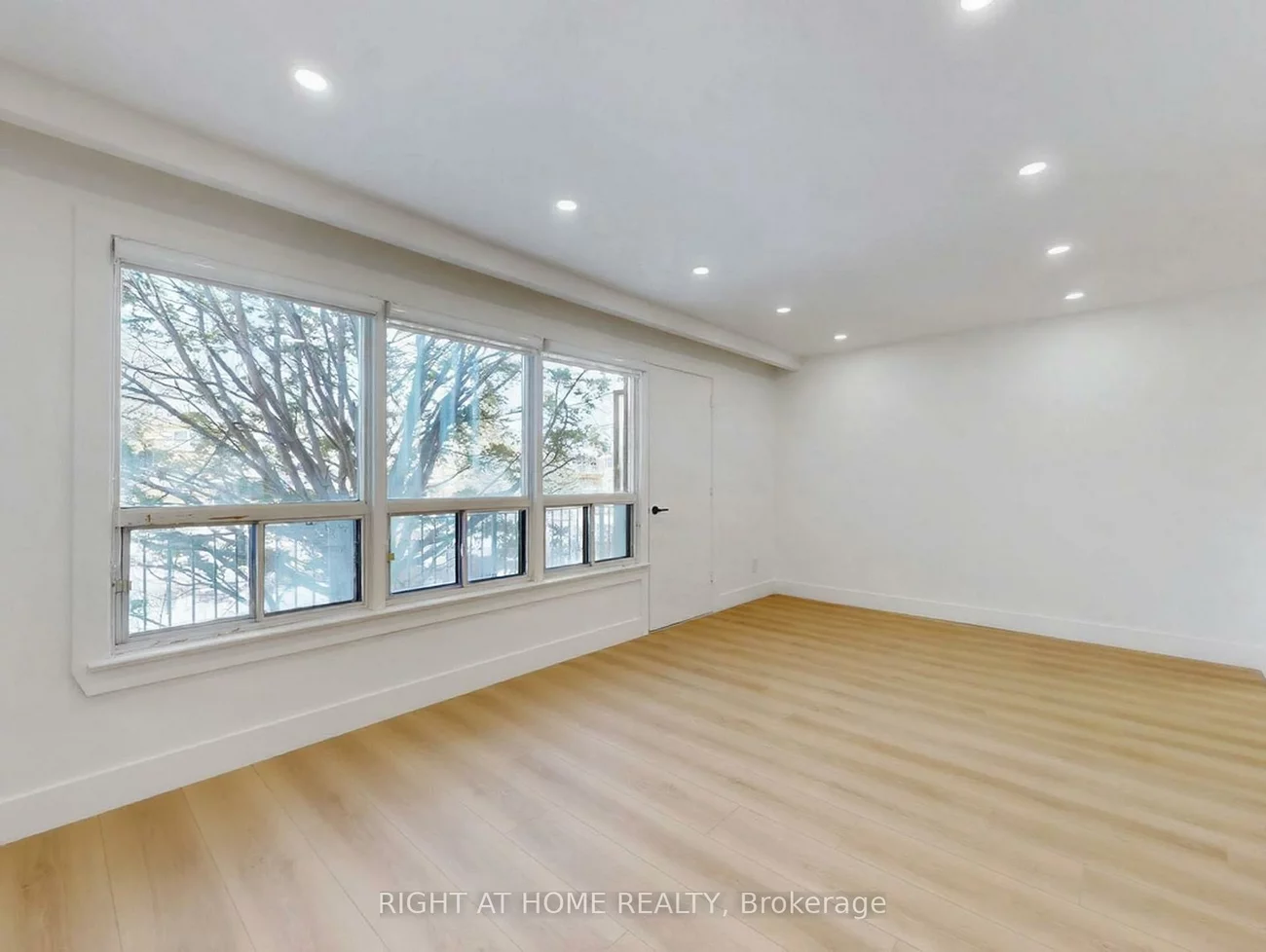 427, Lawrence, Bedford Park-Nortown, Toronto