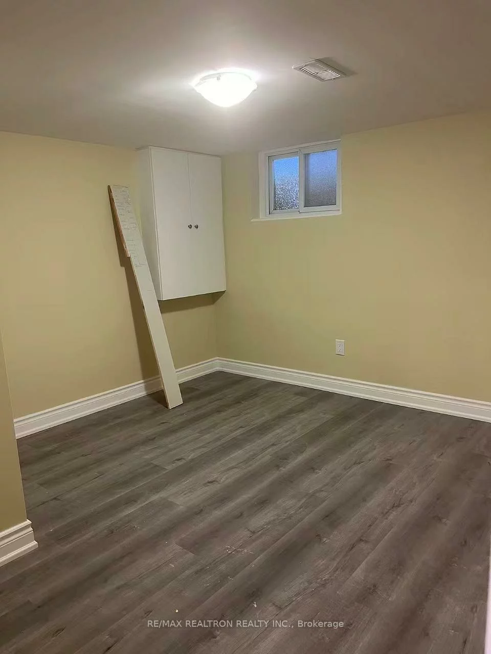 10, Northwood, Newtonbrook East, Toronto