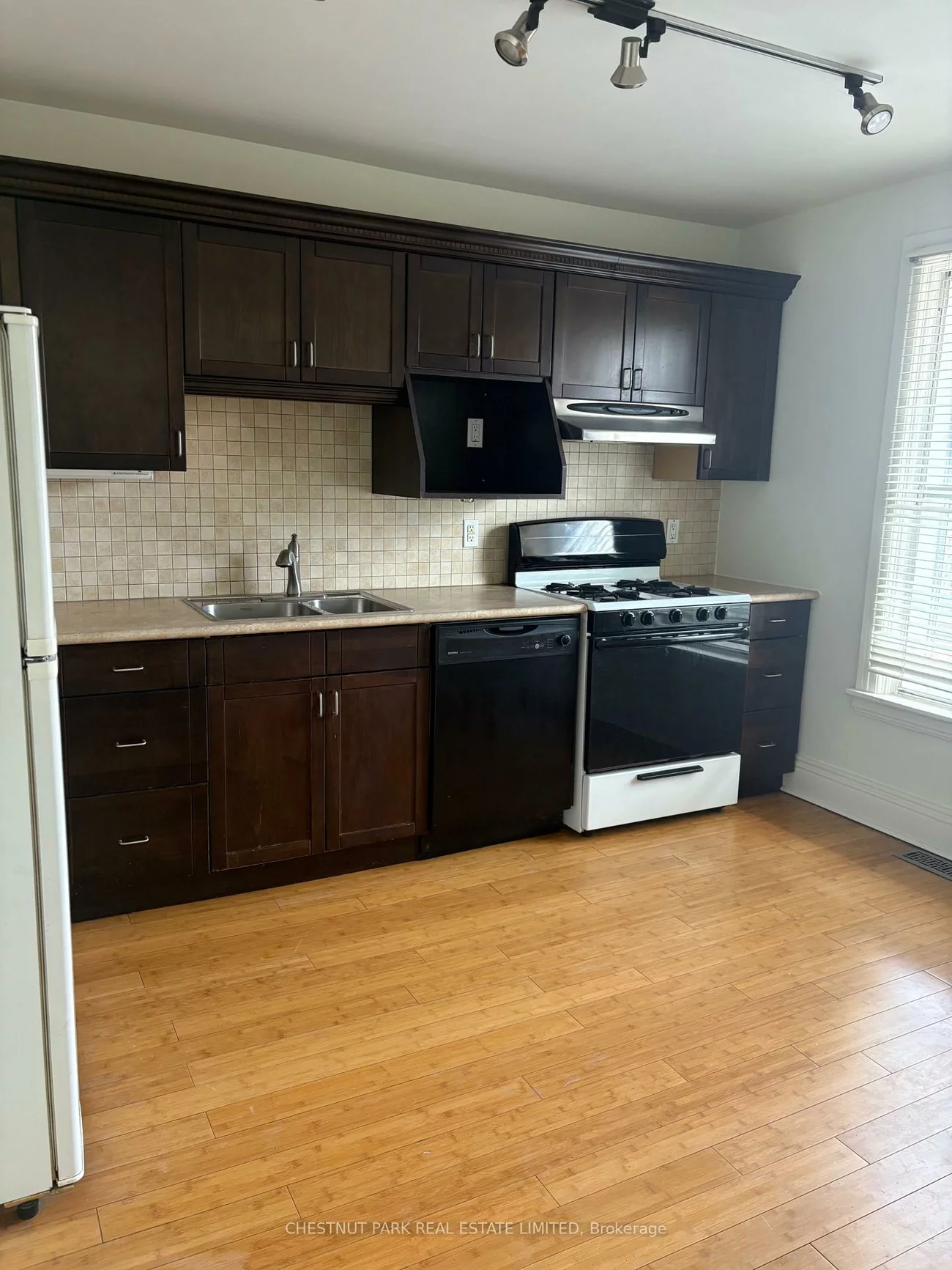 684, Shaw, Palmerston-Little Italy, Toronto