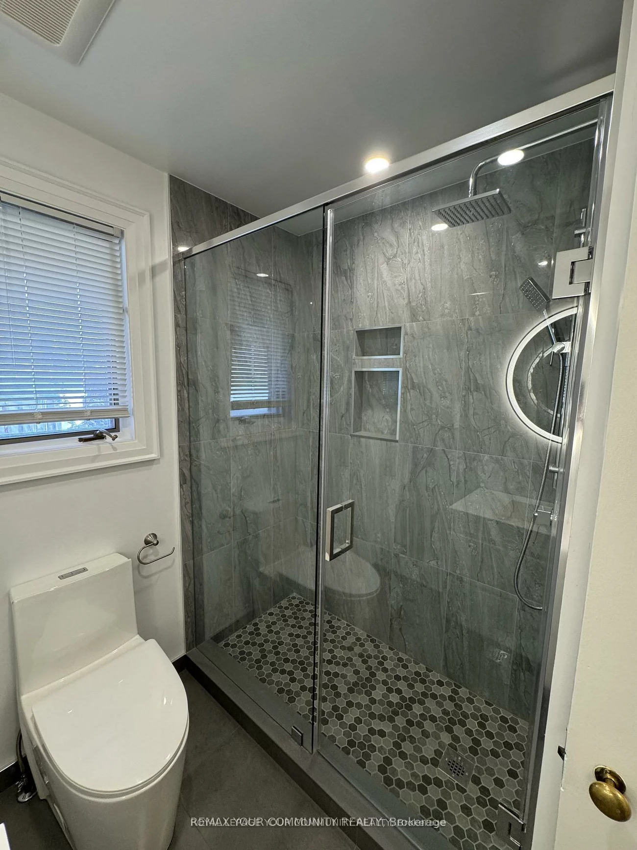 183, St Clair, Rosedale-Moore Park, Toronto