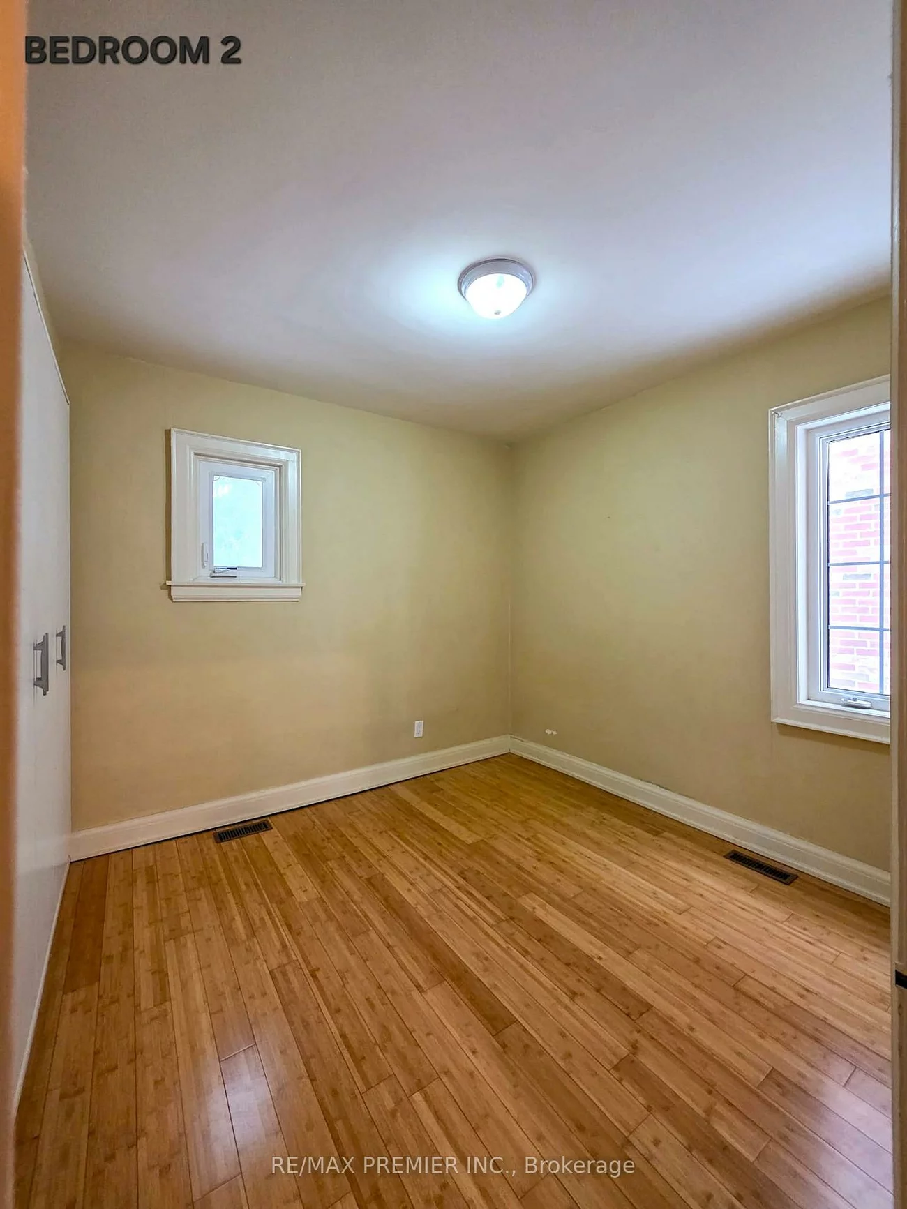 32, Johnston, Lansing-Westgate, Toronto