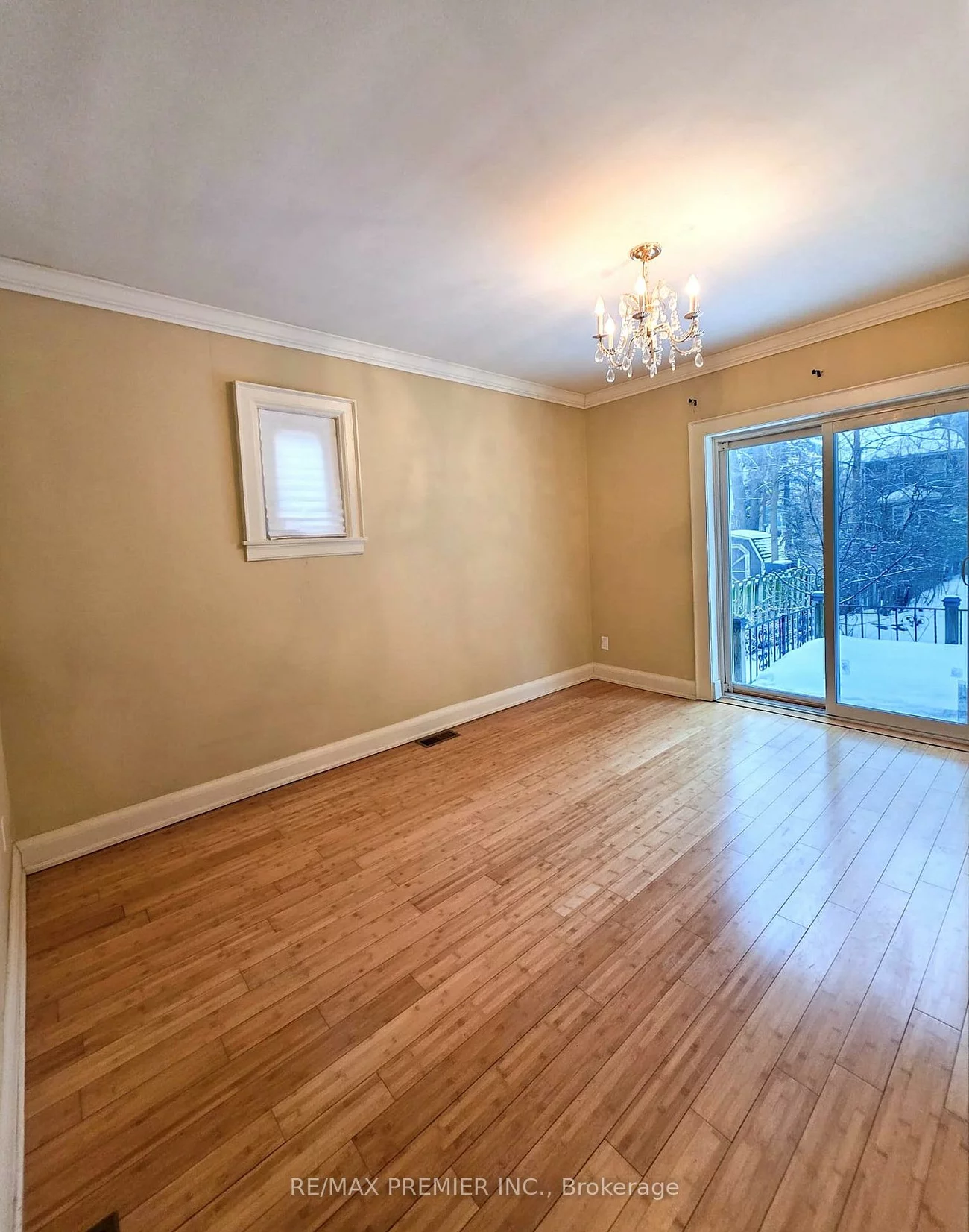 32, Johnston, Lansing-Westgate, Toronto