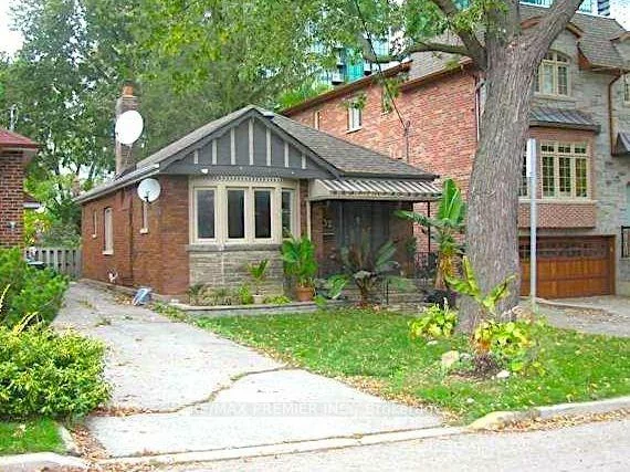 32, Johnston, Lansing-Westgate, Toronto