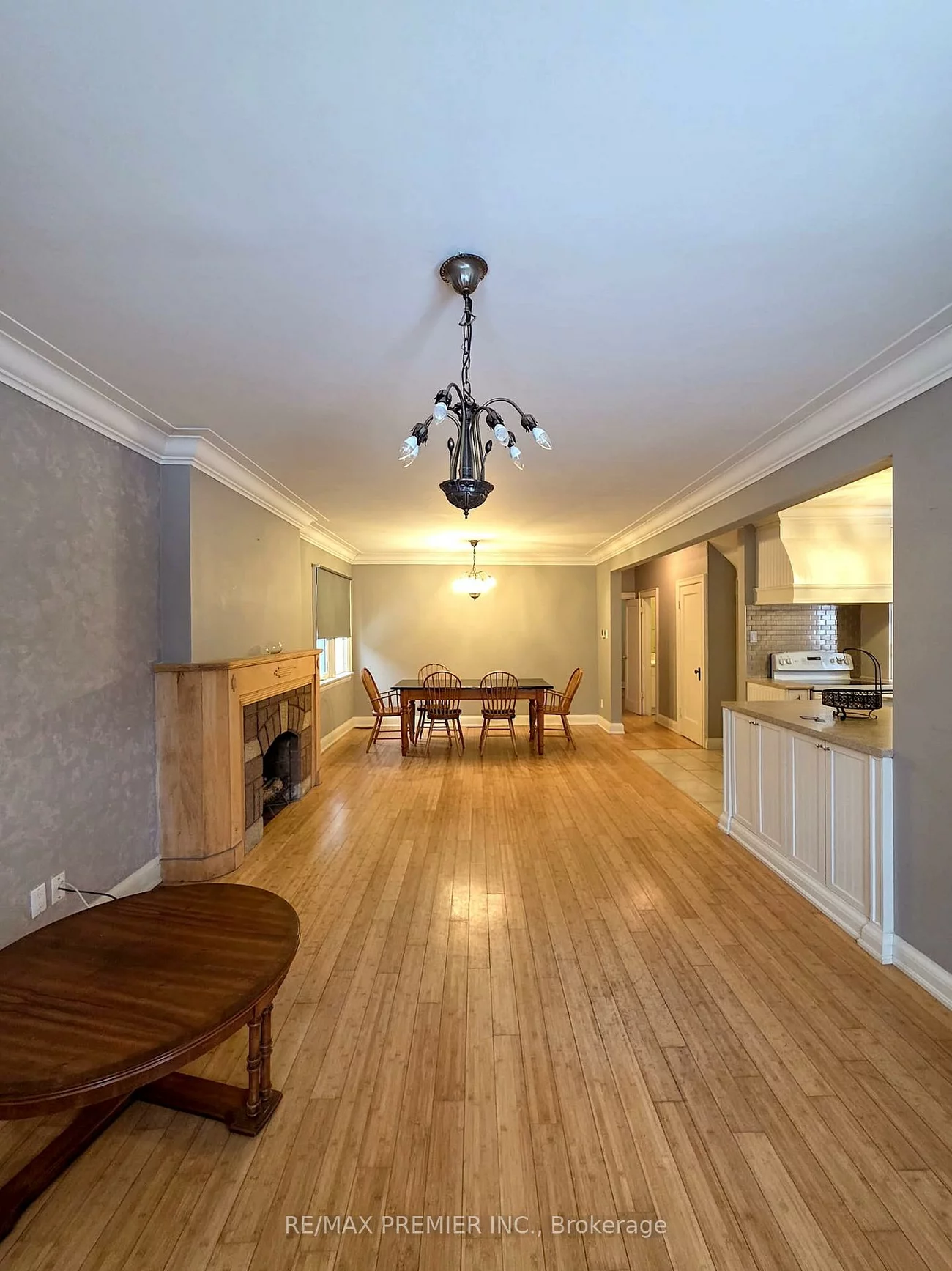 32, Johnston, Lansing-Westgate, Toronto