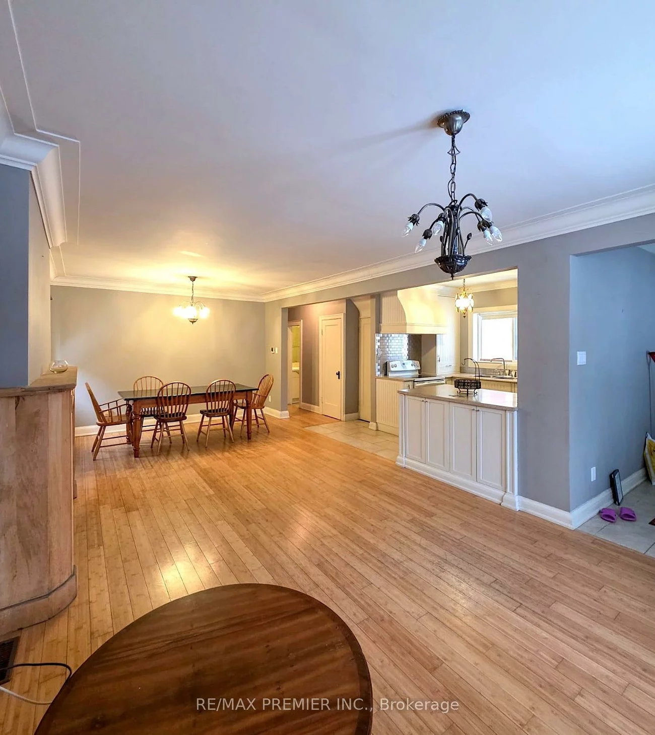 32, Johnston, Lansing-Westgate, Toronto