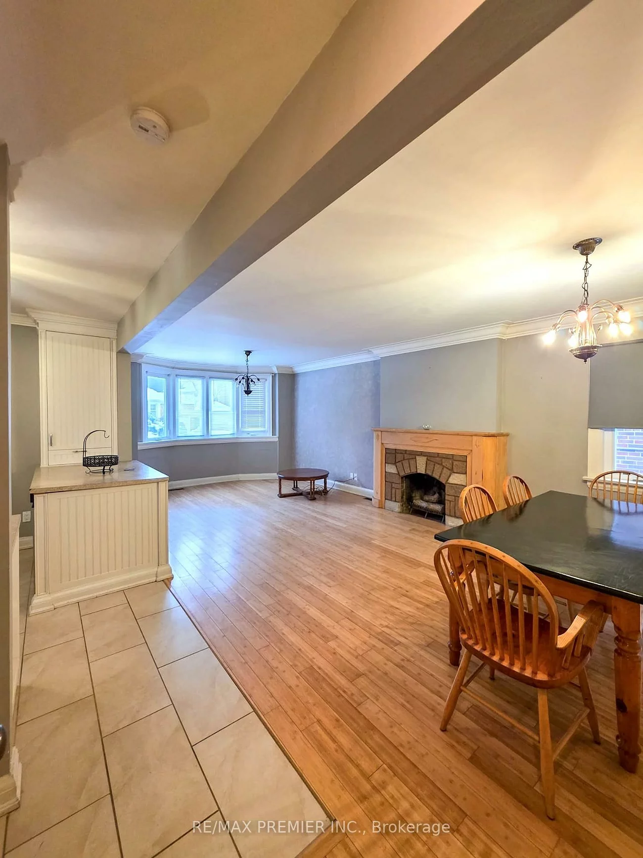 32, Johnston, Lansing-Westgate, Toronto